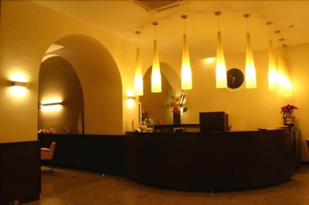 Hotel Europa Фоджа Екстериор снимка