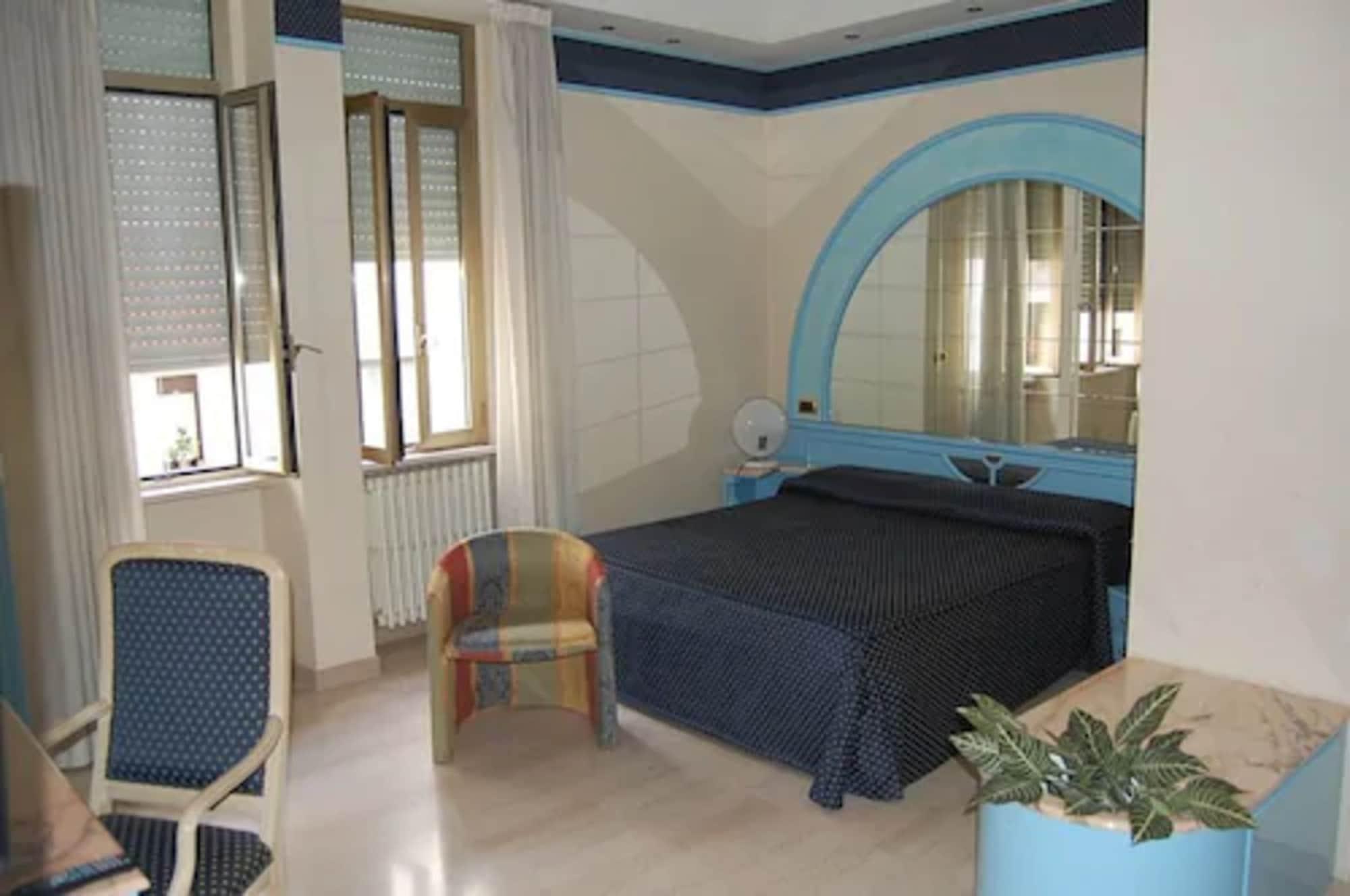 Hotel Europa Фоджа Екстериор снимка