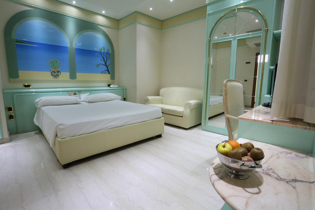 Hotel Europa Фоджа Екстериор снимка