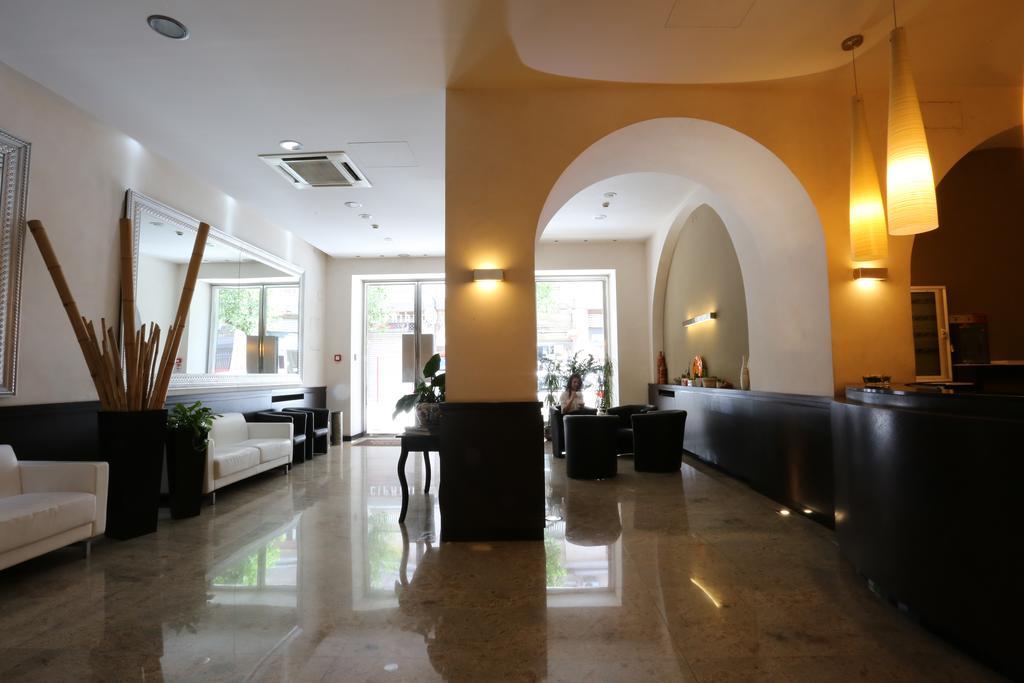 Hotel Europa Фоджа Екстериор снимка