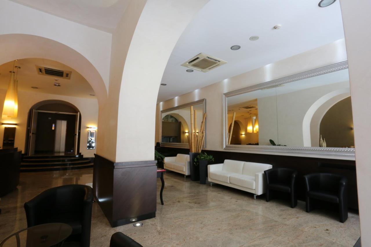 Hotel Europa Фоджа Екстериор снимка
